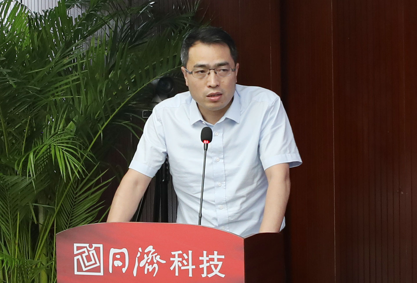 1694653604WGdSaV 骆